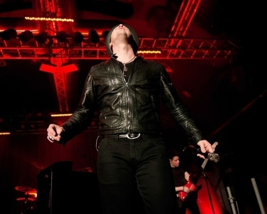 Gavin-Degraw_Fabio-Izzo-photography_94jpg--gavin_de_graw