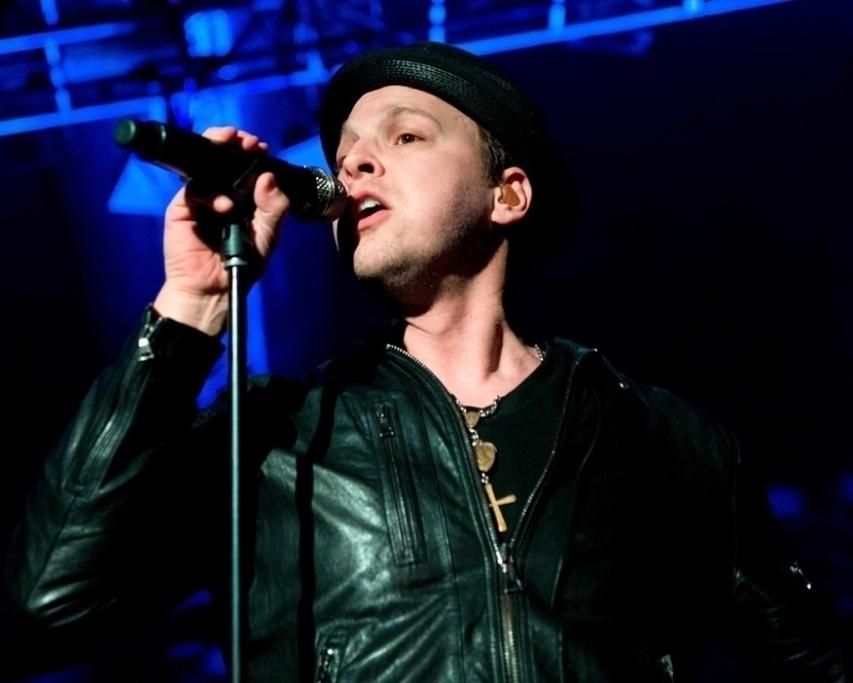 Gavin-Degraw_Fabio-Izzo-photography_03jpg--gavin_de_graw