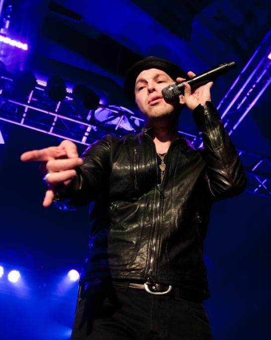 Gavin-Degraw_Fabio-Izzo-photography_05jpg--gavin_de_graw