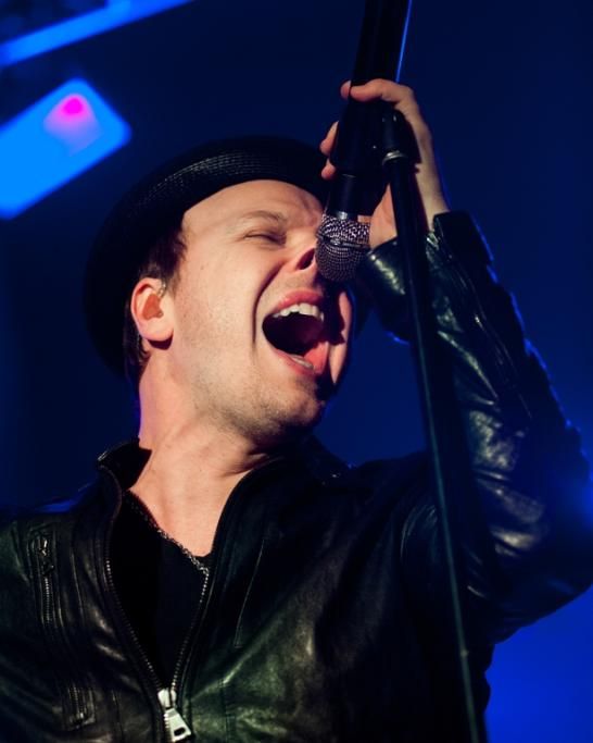Gavin-Degraw_Fabio-Izzo-photography_06jpg--gavin_de_graw