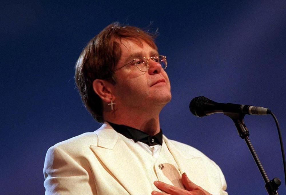 Elton John, buon compleanno!