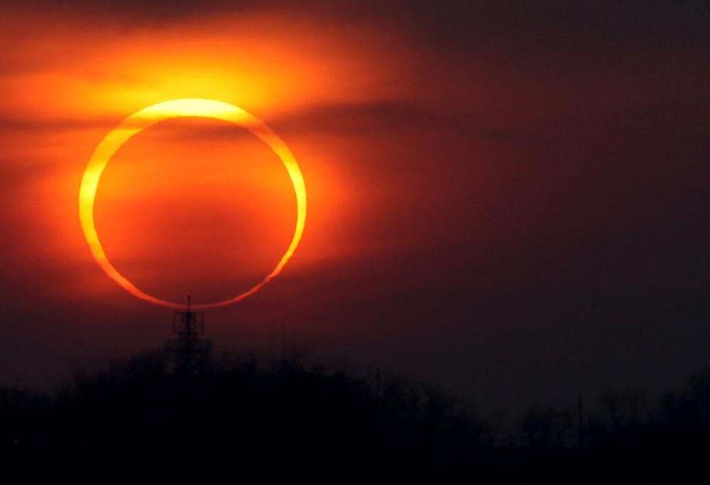 Arriva una spettacolare eclissi anulare di Sole. Ecco come ammirarla