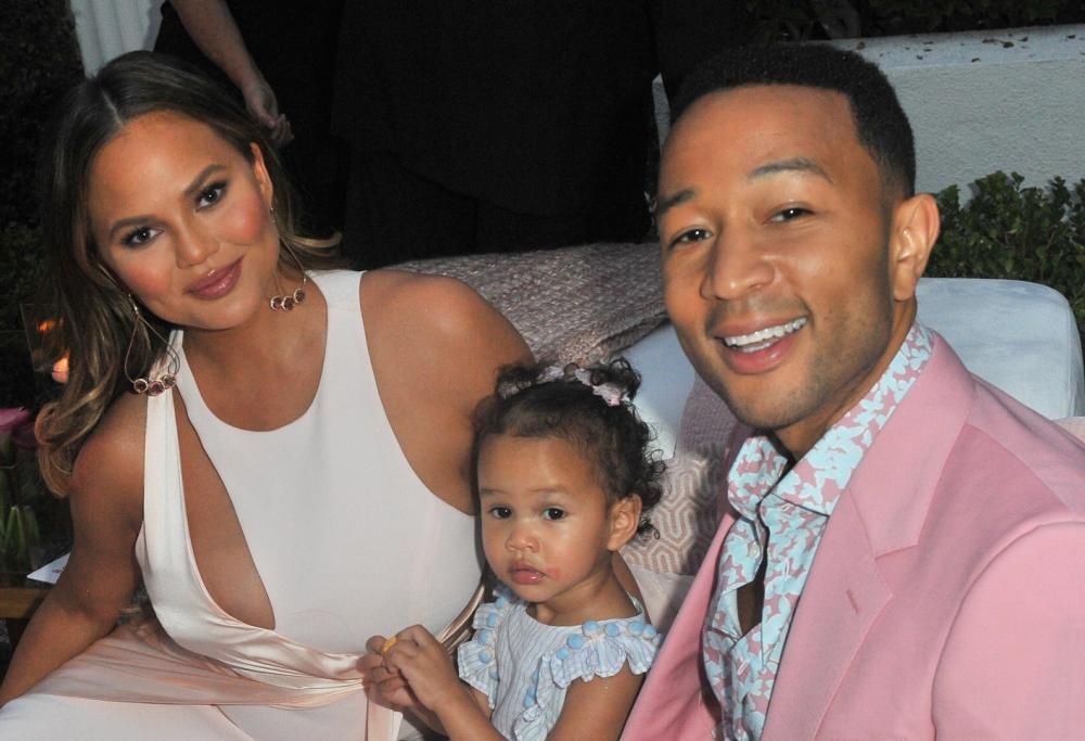 John Legend rivive le emozioni della luna di miele a Portofino!