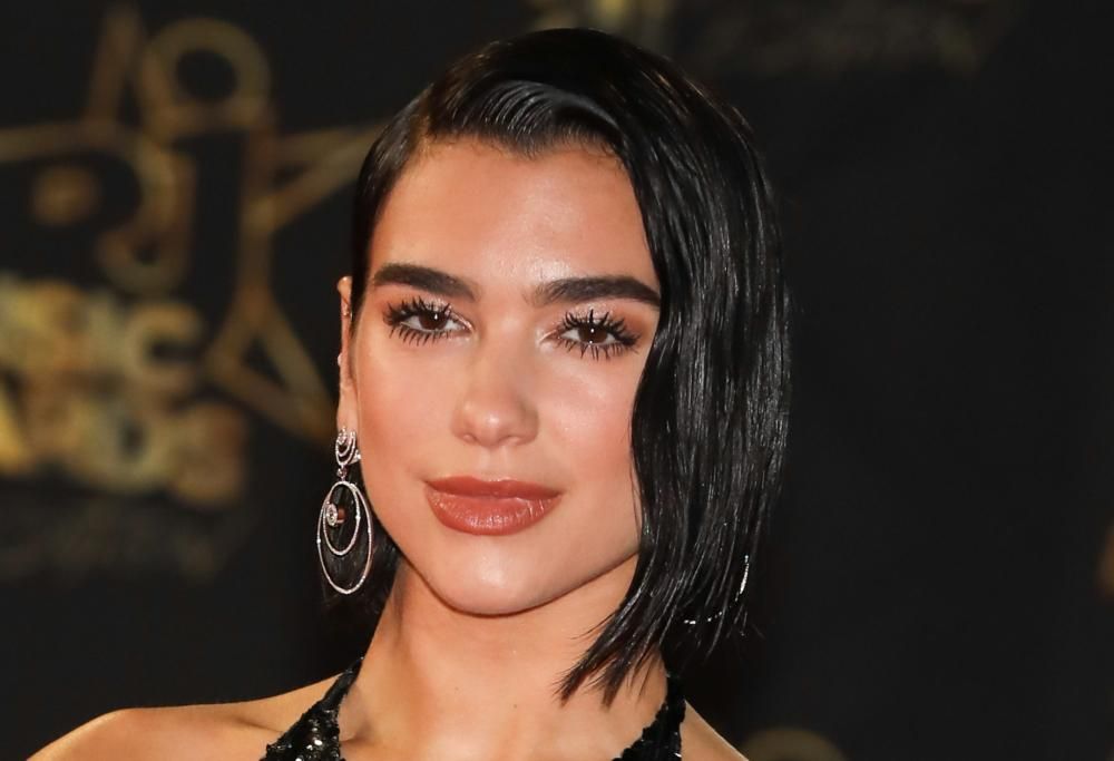 Se Dua Lipa riscrive il finale di Titanic. Con ottimismo