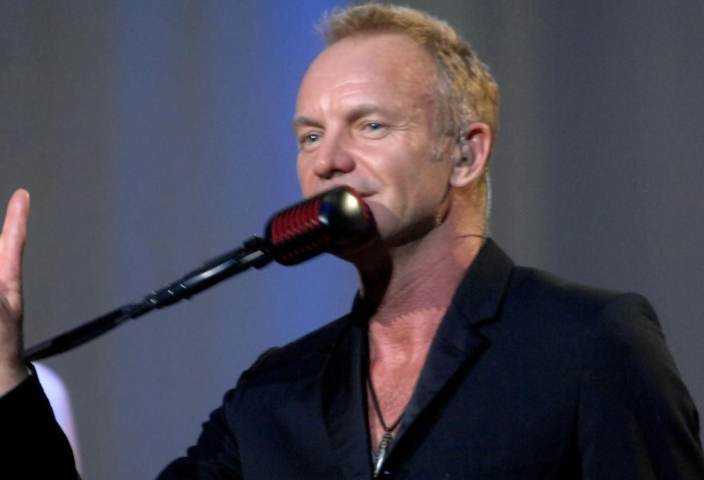 Sting, quel caldo bacio e la meravigliosa foto da bimbo