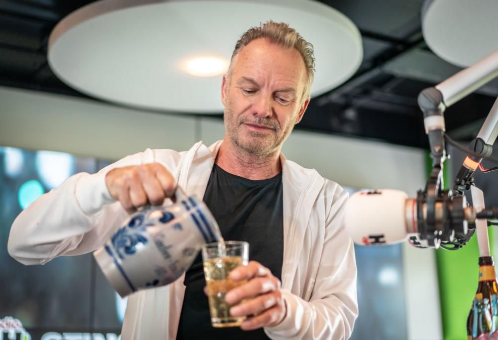 Sting ha ingaggiato il famoso enologo Riccardo Cotarella per curare la produzione del suo vino