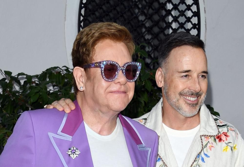 Anche Elton John in vacanza in Italia