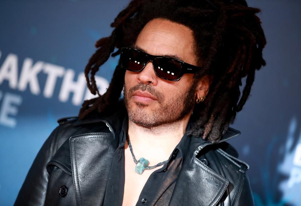 Lenny Kravitz inarrestabile: testimonial per una nota griffe