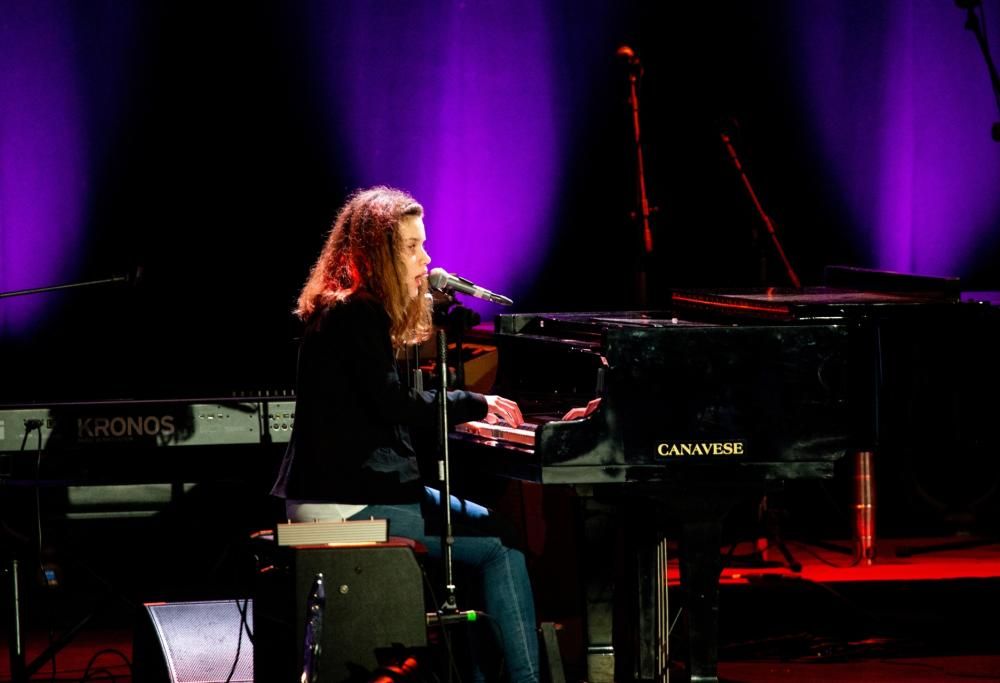 Frida Bollani suona La cura al Quirinale. E commuove nel profondo. Il video