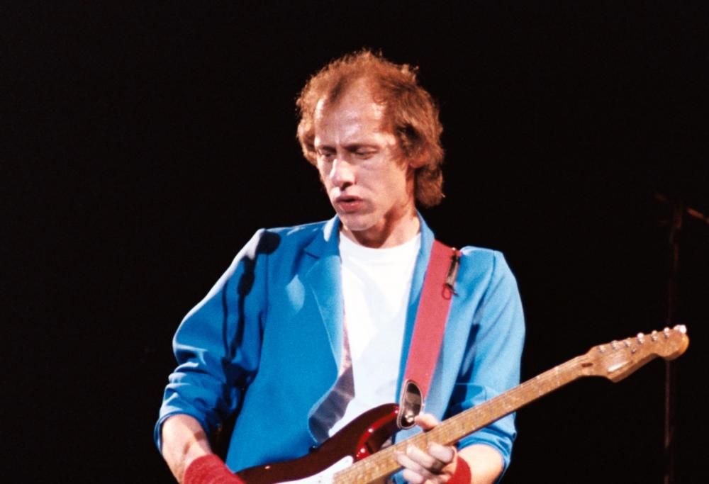 Mark Knopfler e il suo gran cuore: ha donato la sua Fender Stratocaster in beneficenza