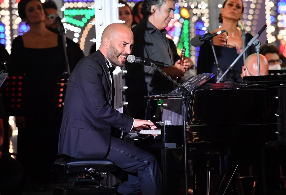 Giuliano Sangiorgi e il Salento: un trionfo italiano per una sfilata di moda da incanto