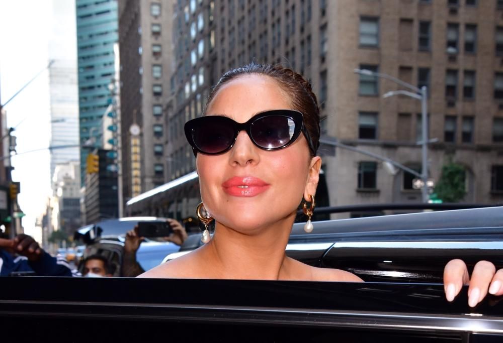 Lady Gaga  arriva a Las Vegas ed è irresistibile: la foto