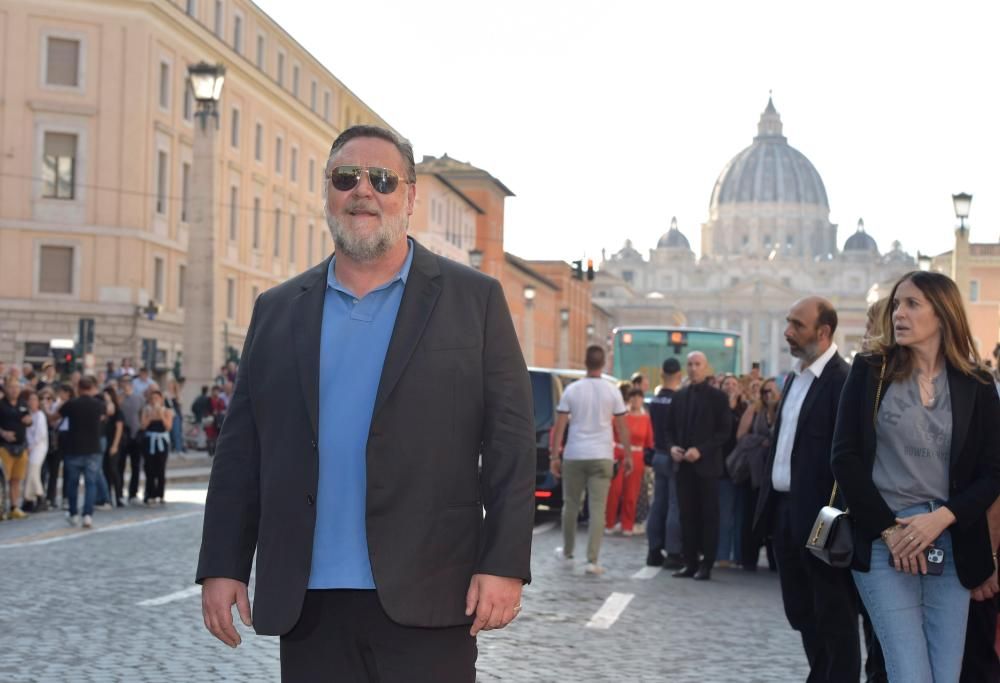 Russell Crowe sostiene la candidatura di Roma per l’EXPO e incita: al mio segnale liberate l’umanità. Il video