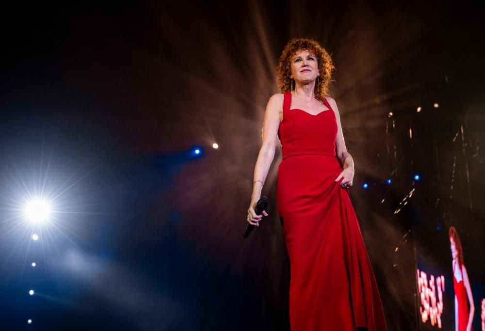 Fiorella Mannoia cambia le parole della sua canzone più amata: il video