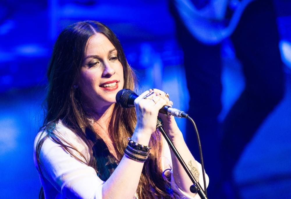 Alanis Morissette buon compleanno