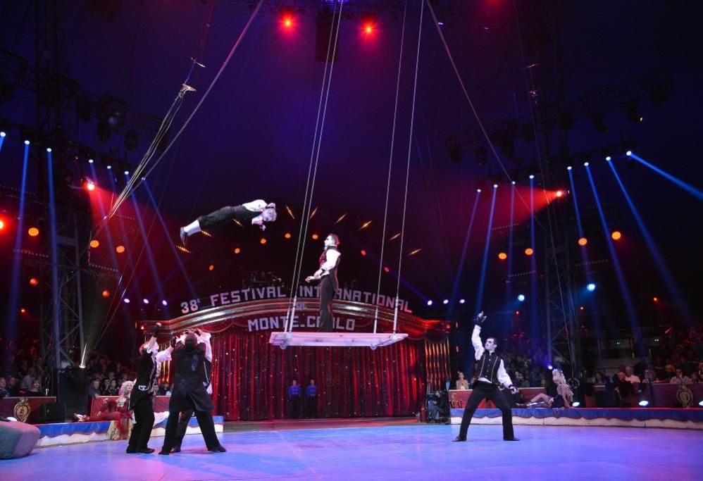 JEU045jpg--festival_internazionale_del_circo_di_monte_carlo___2014
