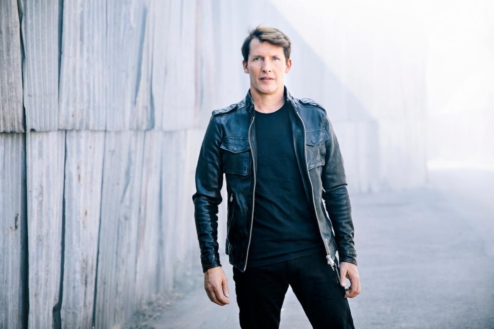 James_Blunt-1658387862815jpg--