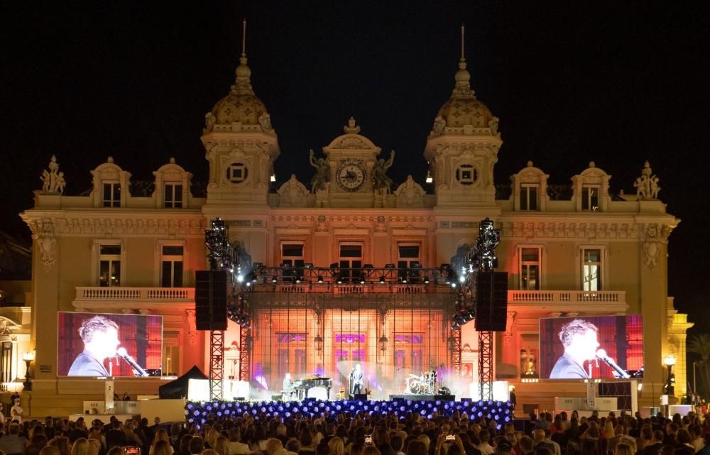 Jamie-Cullum-CONCERT06_Palais-Princier-SBM-1626677254777jpg--