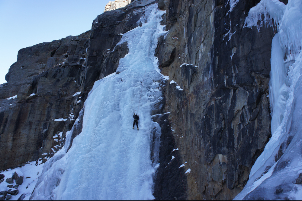 Kay-scala-una-cascata-di-ghiaccio-foto-3png--kay_scala_una_cascata_di_ghiaccio