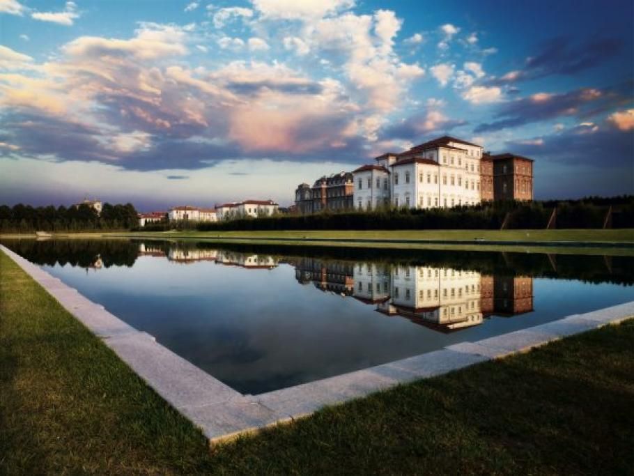 La_Reggia_di_Venaria_con_la_grande_peschiera_del_Parco_Bassojpg--venaria_reale