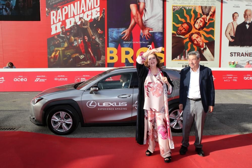 Lexus_Roma_22_Stefania_Sandrelli_e_Gianni_Di_Gregorio2_1610-1666085259342JPG--stefania_sandrelli_e_gianni_di_gregorio