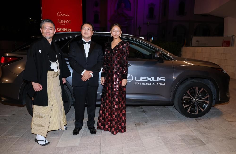 Lexus_Venezia_2022_Atom_Sunada__Fumino_Kimura_e_Koji_Fukada_509-1662622055613JPG--atom_sunada__fumino_kimura_e_koji_fukada