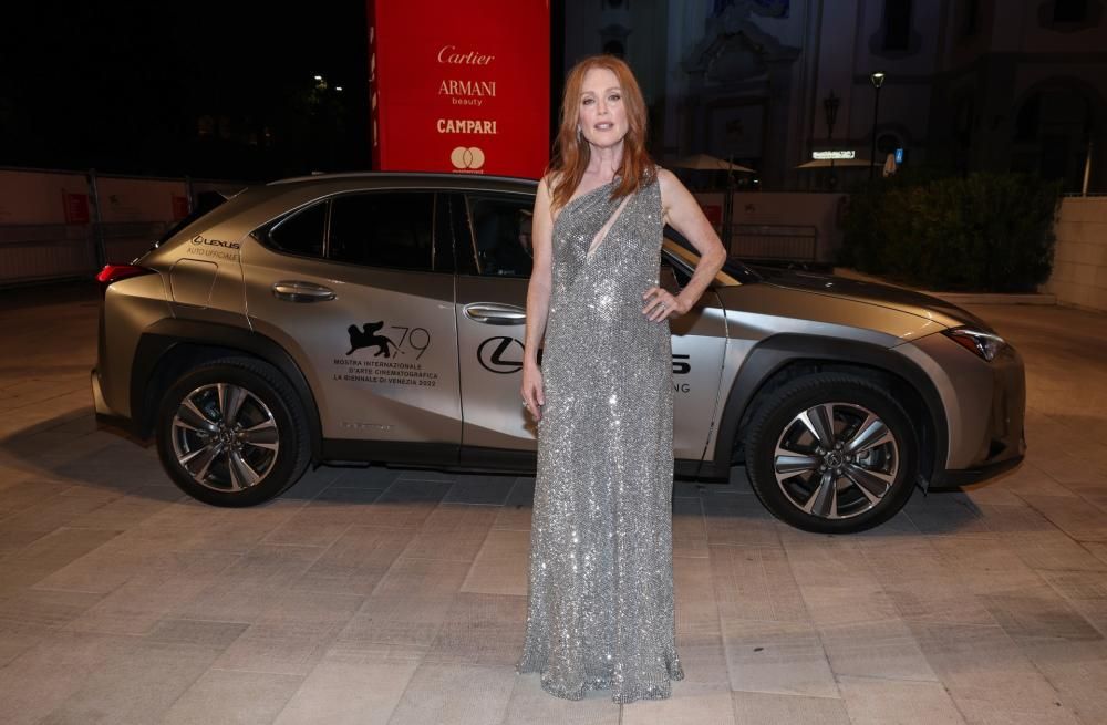 Lexus_Venezia_2022_Julianne_Moore_509-1662622052751JPG--julianne_moore