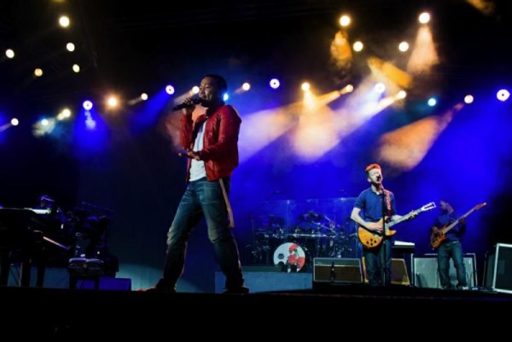 MAT2174jpg--john_legend