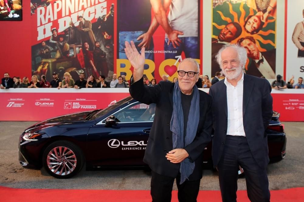 Mimmo_Paladino_e_Toni_Servillo_La_Divina_Cometa_Roma_2022-1666085293516JPG--mimmo_paladino_e_toni_servillo
