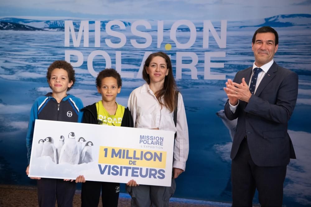 Milionesimo_visitatore_esposizione_Mission_Polaire_Institut_oceanographique_de_Monaco_Frederic_Pacorel-1699523264539jpg--