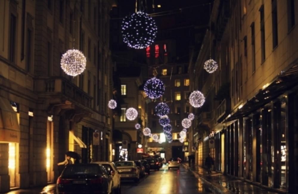 MonteNapoleone_Luminarie_3jpg--luminarie_in_via_montenapoleone