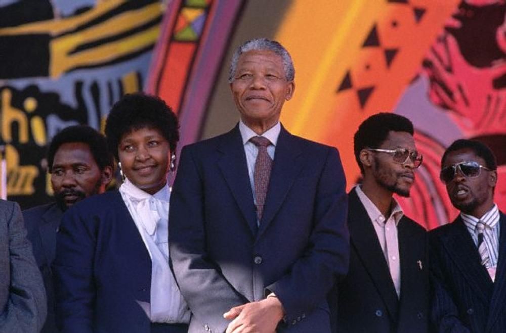 Nel-1990-al-Rainbow-Concert-che-festeggiava-la-sua-scarcerazioneCorbis-AB002687jpg--nelson_mandela
