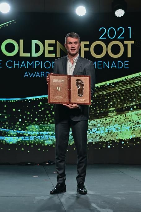 Paolo_Maldini_Golden_Foot-1638266449779jpeg--