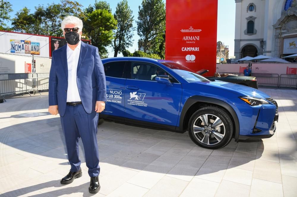 Pedro_Almodovar-1599245754968JPG--a_venezia77_arriva__the_human_voice__di_pedro_almodovar