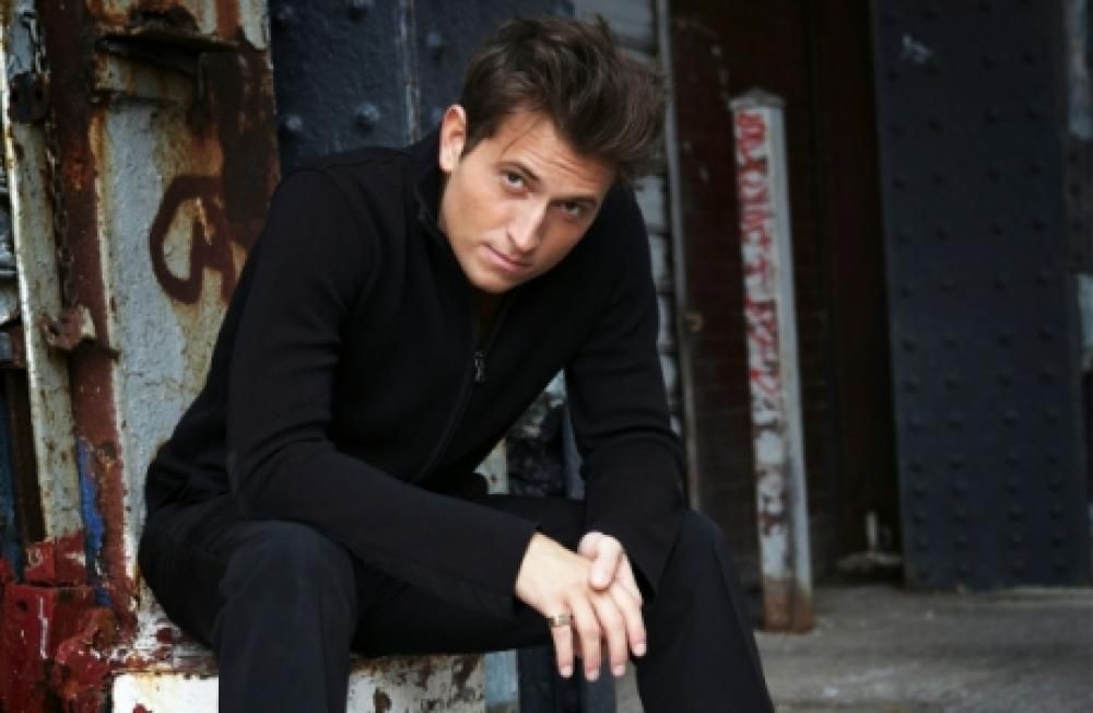 Peter_Cincotti_2_credit_Jesper_Justesenjpg--peter_cincotti