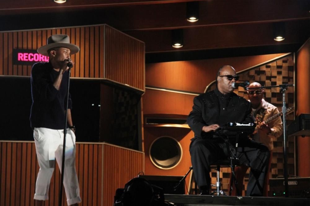 Pharrell-e-il-mito-Stevie-Wonderjpg--pharrell_williams
