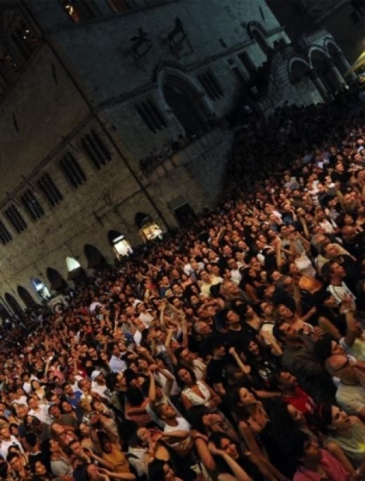 Piazza_IV_novembre_4jpg--umbria_jazz