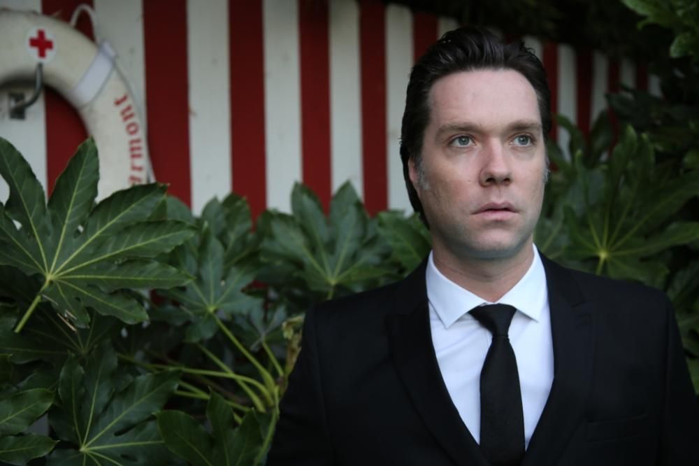 Rufus-Wainwright-CSeanJames-nw-2013-12-20-bjpg--rufus_wainwright__