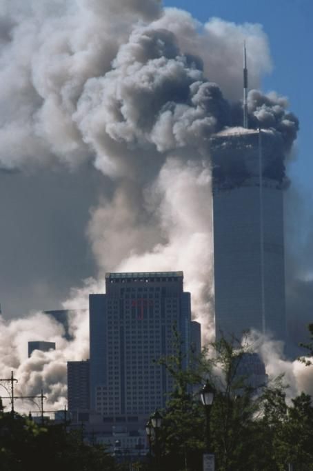 SN004764jpg--south_tower_of_the_world_trade_center_collapses