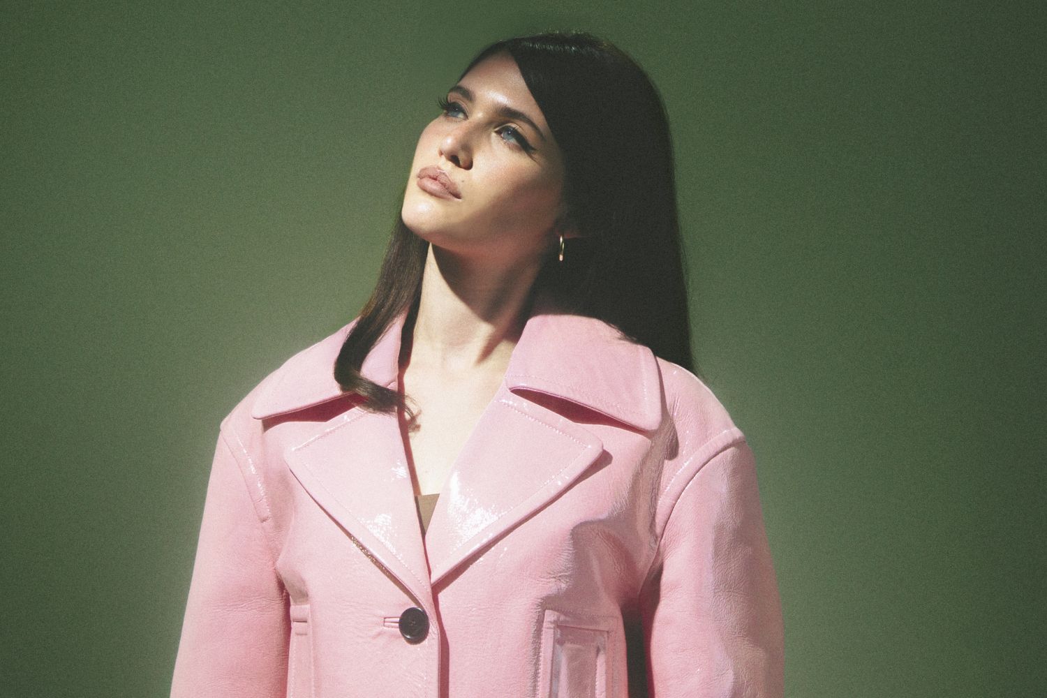 Sienna Spiro: guarda il video di Die On This Hill