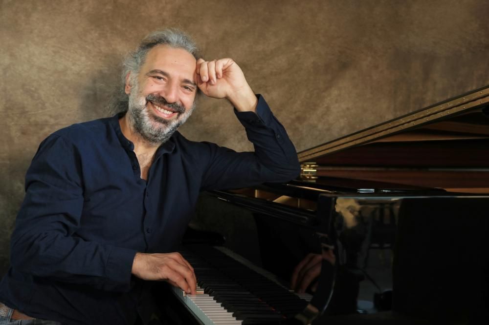 Stefano_Bollani__Piano_Solo___PH_AZZURRA_PRIMAVERA_-1678875451795jpg--