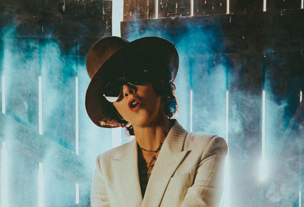 LP torna con un singolo dedicato all’amore