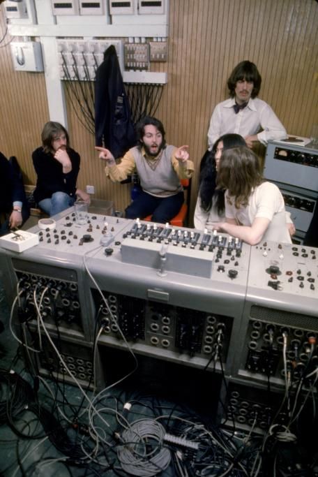 The_Beatles_-_CREDIT_Photo_by_Ethan_A-1759226738016jpg--