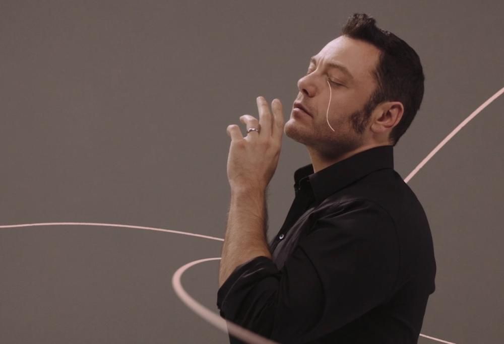 Tiziano Ferro al lavoro sul nuovo video