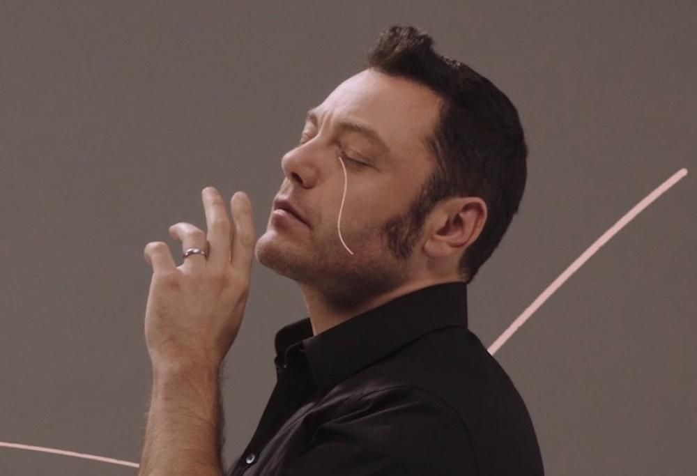 No alla violenza sulle donne: l’appello di Tiziano Ferro