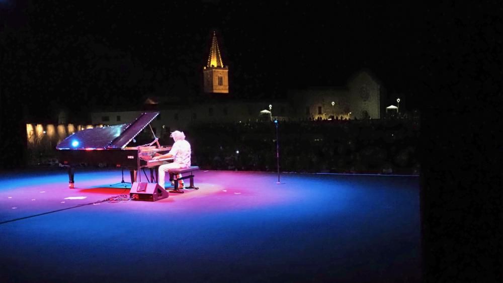 UmbriaJazz-BOLLANI-Arena_SGiuliana-P7101064-1626079077570jpeg--
