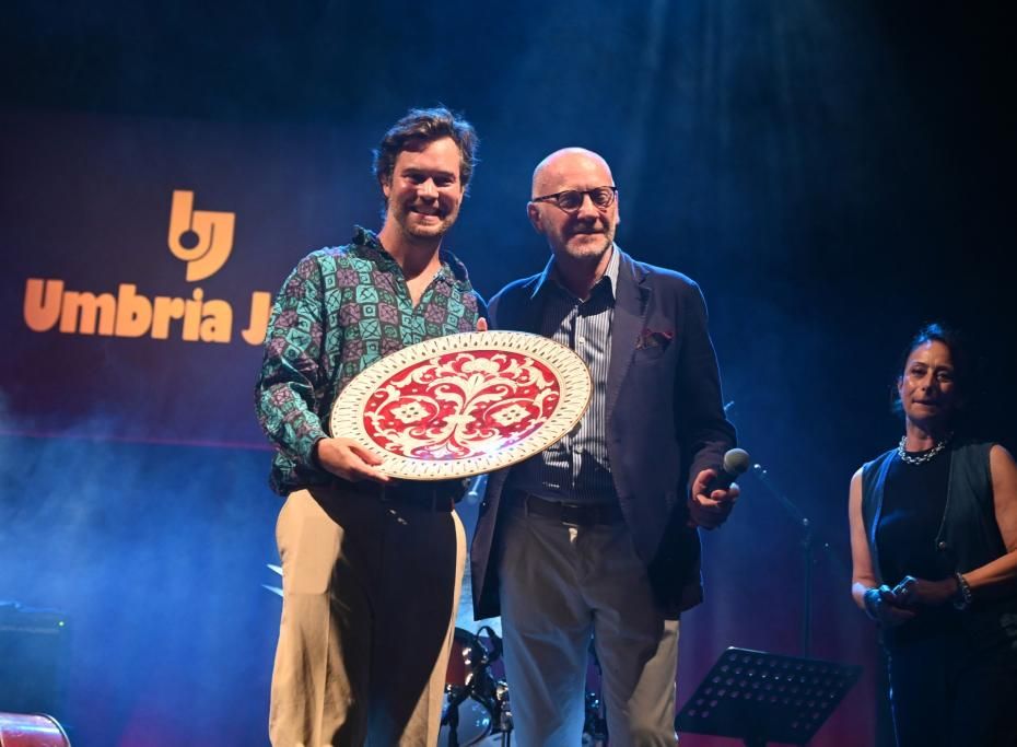 Umbria_Jazz_Alessandro_Lanzoni_e_Premio_Fondazione_Perugia_17-7-24_PH_GBelfiore___35_-1721397307379jpg--