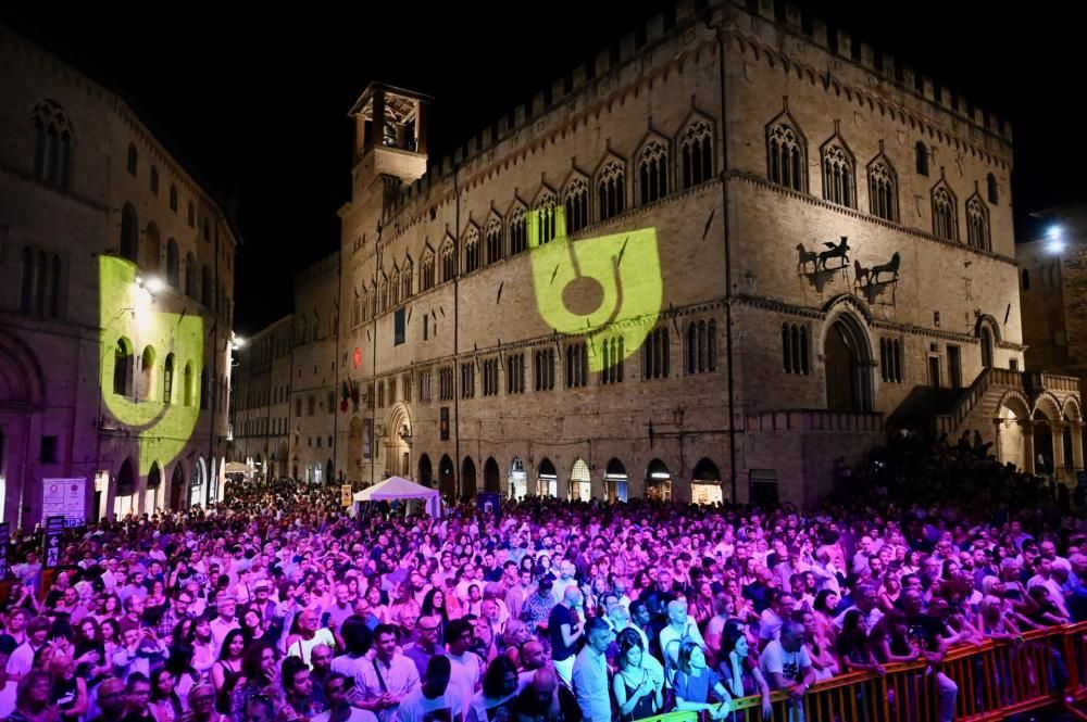 Umbria_Jazz_Pza_IV_Novembre_Thornetta_Davis_13-7-24_PH_GBelfiore__10_-1721033585427jpg--