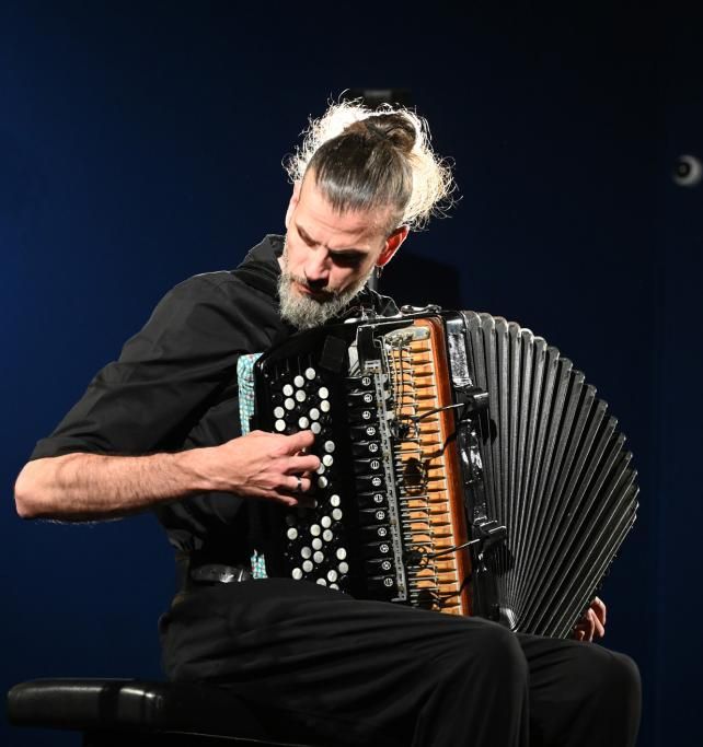 Umbria_Jazz_Vincent_Peirani_15-7-24_PH_G__11_-1721289838895jpg--