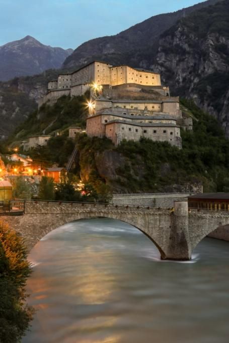 VALLE-DAOSTA-Forte-di-Bard-foto-Enrico-Romanzi-3573jpg--_